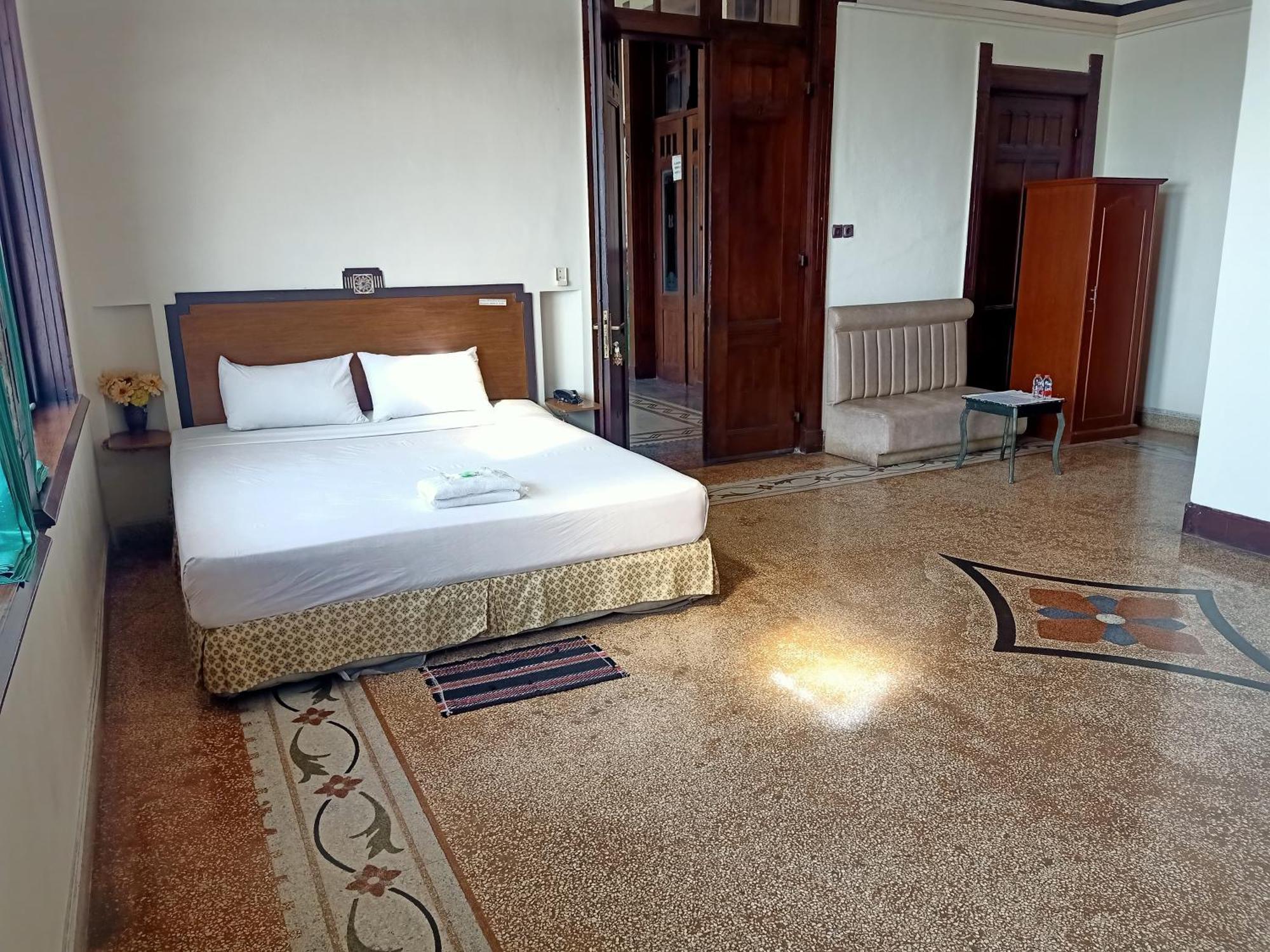 לוואנג Hotel Niagara מראה חיצוני תמונה